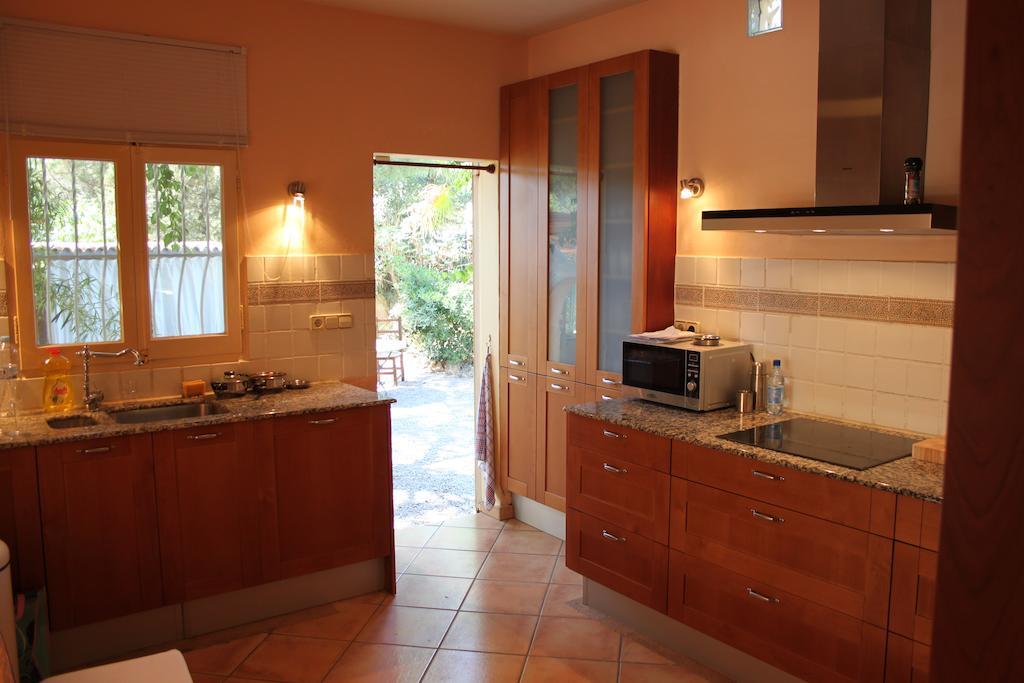 Micasa Ibiza Villa San Antonio  Room photo